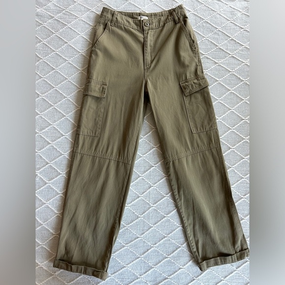 Billabong Women’s Green Relaxed Fit Cargo Pants. Size 27 - Picture 11 of 11